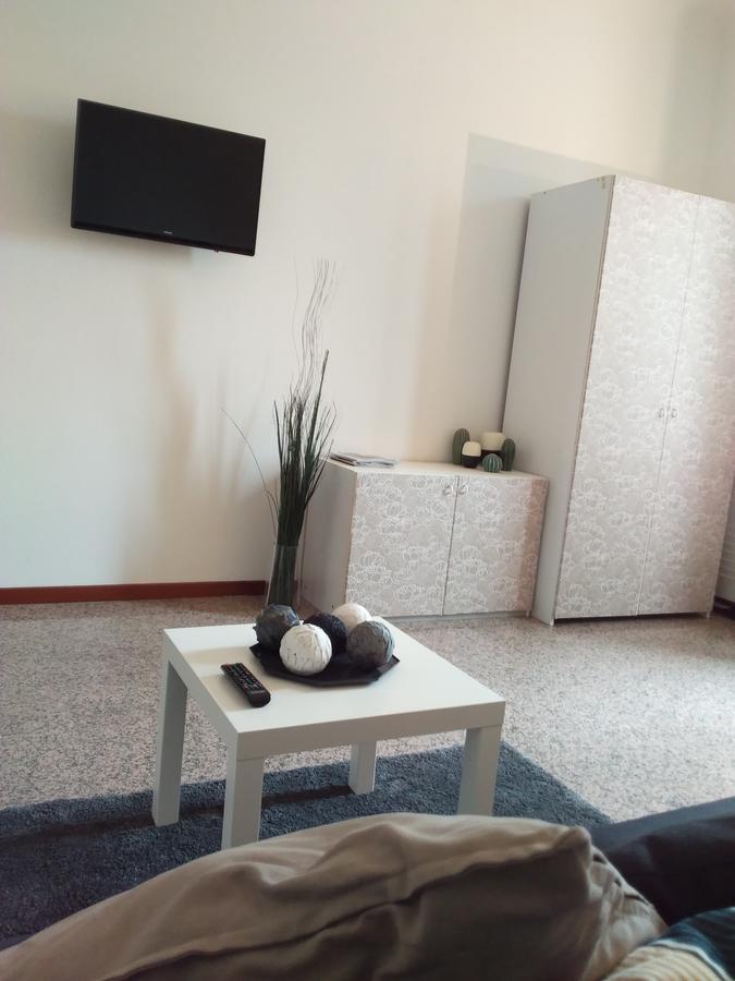 Kibilu - Via F. Aporti Appartement Milaan Buitenkant foto
